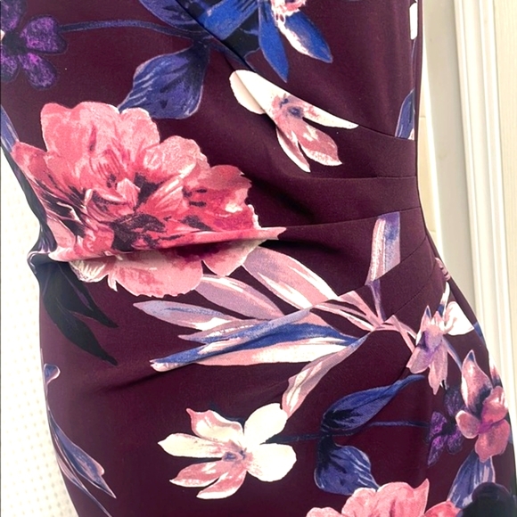 Elegant Floral Purple Dress - Picture 3 of 9